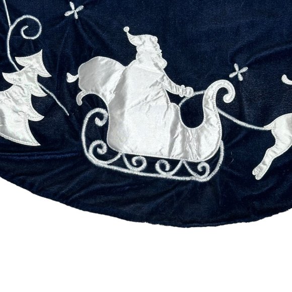 Christmas Midnight Blue White Trim Silhouette Santa Sleigh Reindeer Tree Skirt - Picture 3 of 12